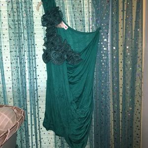 One shouldered top with flower detail